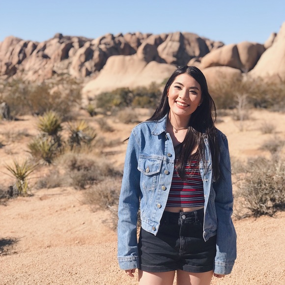 Meet your Posher, Ivy - Picture 1 of 1